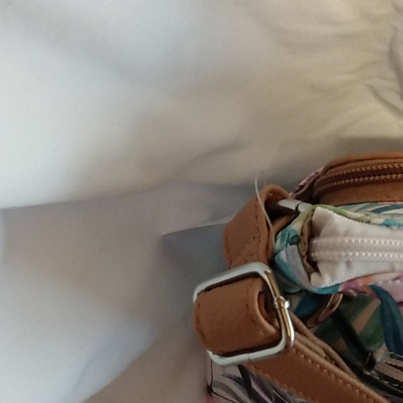 Rosetti crossbody " flying Paradise' - Picture 5 of 10